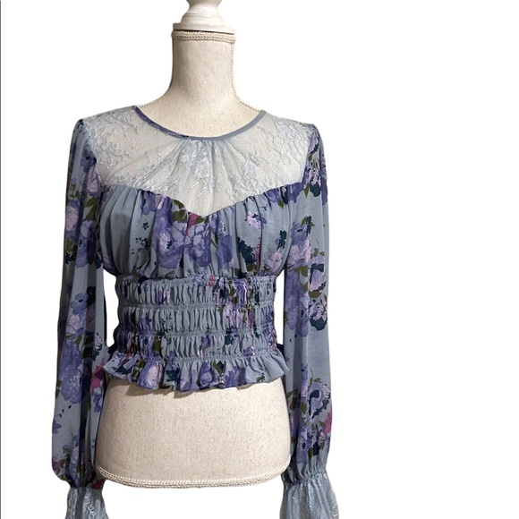 NWT Free People Women's
Daphne Blouse - Picture 7 of 7